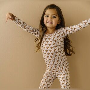 NIB LS Rust Rainbows Set